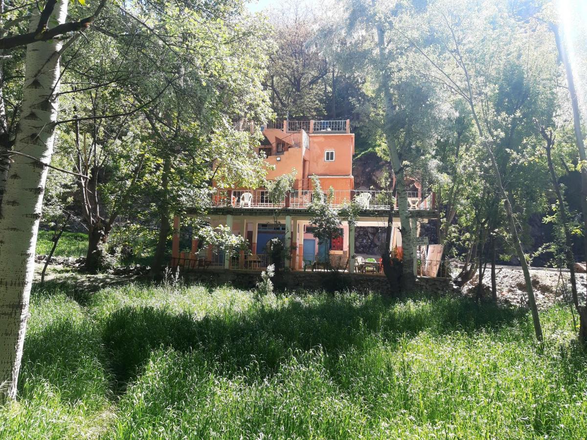 Auberge Toubkal Amsouzart Aitst Idar Tizgui المظهر الخارجي الصورة