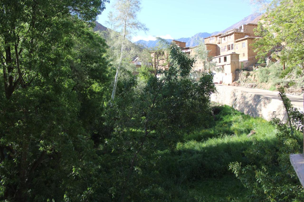 Auberge Toubkal Amsouzart Aitst Idar Tizgui المظهر الخارجي الصورة
